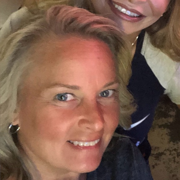 Meet your Posher, Louri - Picture 1 of 1